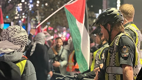 Police defend Indigo from anti-Israel demonstrators