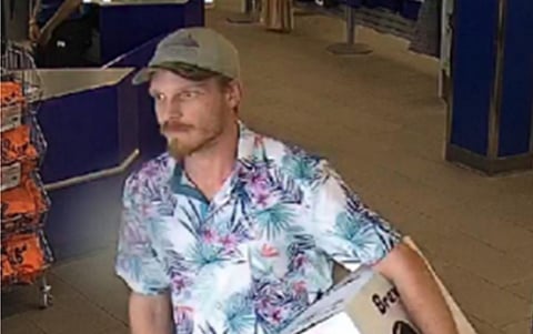 DO YOU KNOW THIS ROBBER: Calgary cops hunting drug store heister