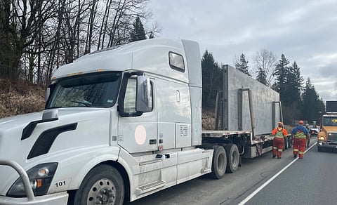 Truck strikes two overpasses on Hwy. 1, causing lane closure in Langley
