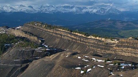The Coal Association of Canada says Albertans have been presented with a one-sided picture of the coal industry as the signing period for country singer Corb Lund’s citizen-led anti-coal petition comes into its final stretch.
