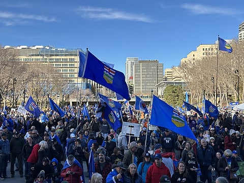 A massive crowd of Alberta independence supporters gathered in Edmonton on Saturday, October 25, 2025, at the "I Am Alberta" rally organized by the Alberta Prosperity Project. 