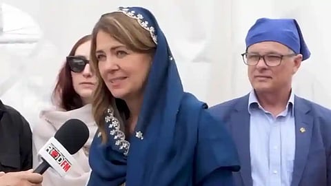 Danielle Smith at Sikh Ceremony