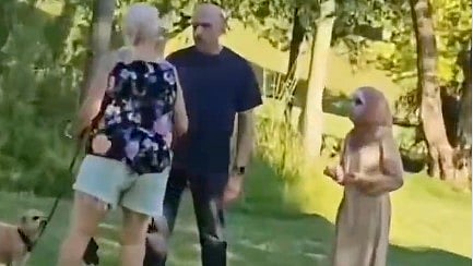 WATCH: Tense confrontation between Canadian woman walking her dog and Muslim pair