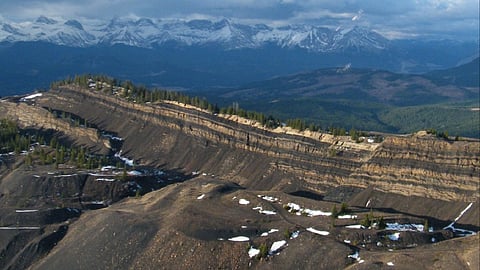 A new survey has shown Alberta voters are massively divided along partisan lines over whether new coal mining should be prohibited in the Eastern Slopes of Alberta’s Rocky Mountains.