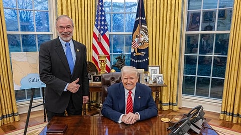 Rep. Andy Harris (right) with President Trump in the Oval Office