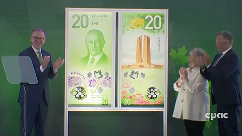 Bank of Canada governor Tiff Macklem, alongside Her Excellency the Governor General Louise Arbour unveil the new $20 note depicting HM King Charles II