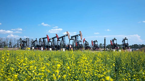 Global investment firm Carlyle is expanding its footprint in Alberta’s oil patch through a deal reportedly valued at roughly $1 billion.