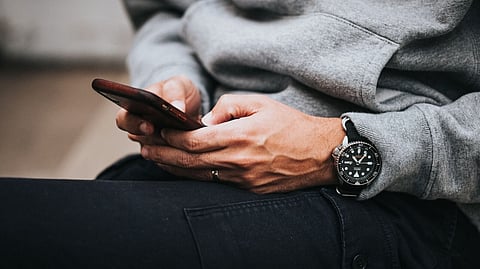 Federal departments can set their own retention periods for text messages and other electronic records, with no government-wide minimum, according to a Treasury Board response tabled in the House of Commons.