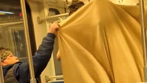 EPS says the City of Edmonton did not file report about a duo having sex on the LRT train