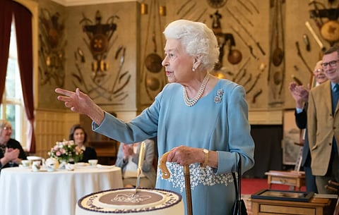 Emotional MPs give tribute to late Queen