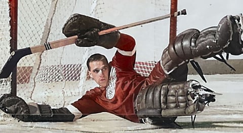 Legendary goalie Roger Crozier in action.