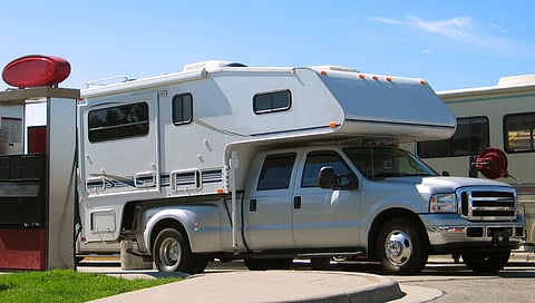 CTF says long weekend drivers should fill up in Alberta