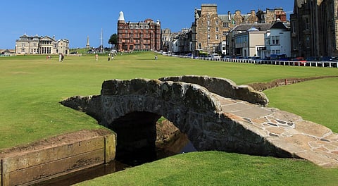 IN THE BUNKER! Golf balls called 'colonial' issue