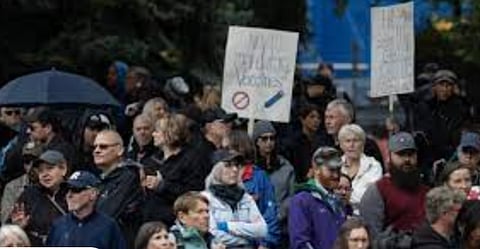 WATCH: Thousands rally in Calgary against mandatory vaccinations