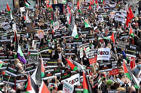 Pro-Palestine protestors confront Jews in Ontario city