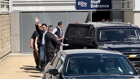 Trudeau waves at WS but doesn't answer questions