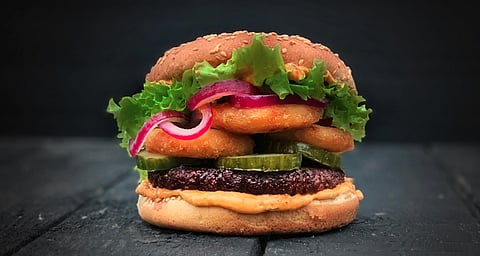 Survey finds most Canadians prefer real meat
