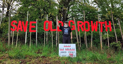 Extinction rebellion activist wants help to extinguish himself