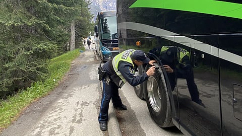 Nearly half of Lake Louise tour buses pulled off the road after inspections