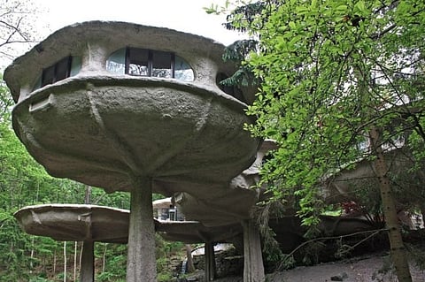 THOMAS: The strangest houses in the world