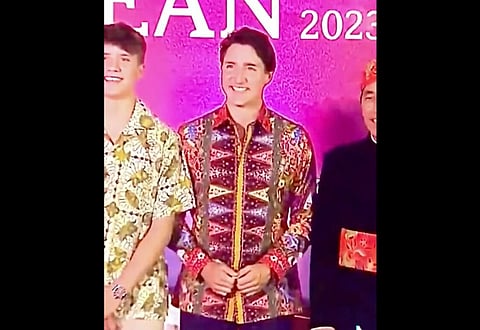 WATCH: Trudeau's 'colourful' outfit