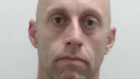 Calgary police warn high-risk offender released in city