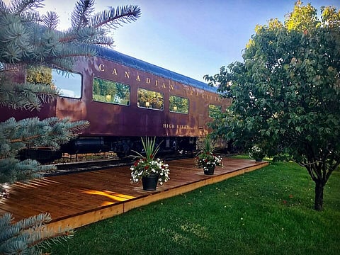 The Dining Car at High River Station 