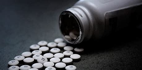 Alberta's opioid-related deaths drop following COVID spike