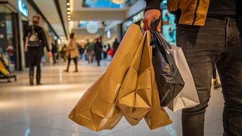 Taxpayer watchdog says Albertans saved millions on holiday shopping with no PST