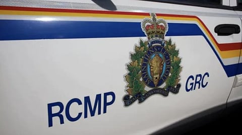 Two men die in plane crash north of Calgary