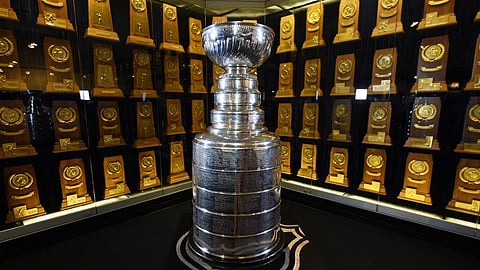 GOLD OLD HOCKEY GAME: Canadians pick Leafs to hoist Cup