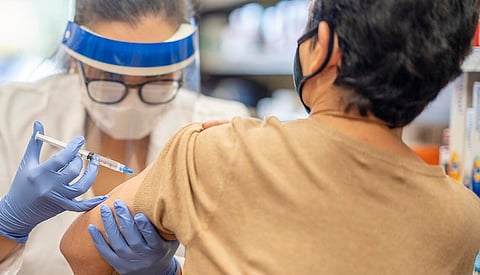 Feds say 195 Canadians dead after getting COVID shots