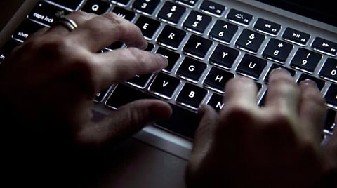 Online anti-government views pose terrorist threat, intelligence director claims