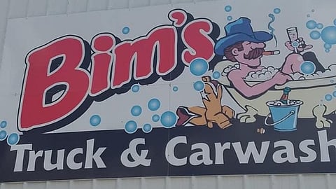 Alberta car wash fined for calling indigenous woman racial slur