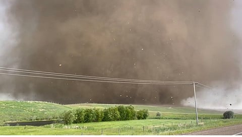UPDATED: Tornado hits near Didsbury, homes damaged