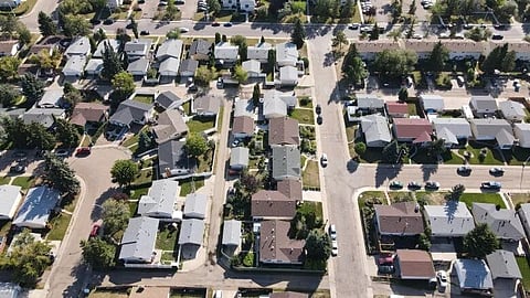 WENZEL: Calgary has urban sprawl? No, it doesn’t
