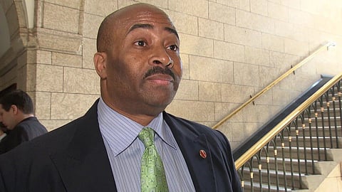 Senate introduces motion to shame Don Meredith