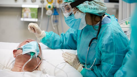 Sask government expands COVID-19 outpatient drugs as hospitalizations hit record