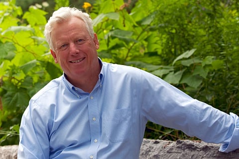 Former Toronto mayor says Alberta is welcoming people to own sub-machine guns