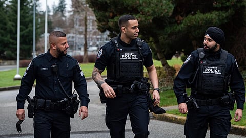 Surrey decides to stick with RCMP