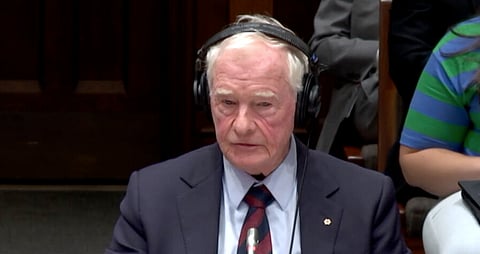Johnston says using Liberal-associated law firm, close friend, no conflicts