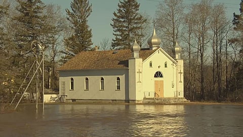 24 Manitoba municipalities declared emergencies from flooding
