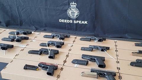 Few x-ray checks for illegal guns by Canada Post