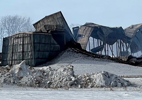 Sask food facility burns down in a fire killing 10,000 pigs, cause unknown