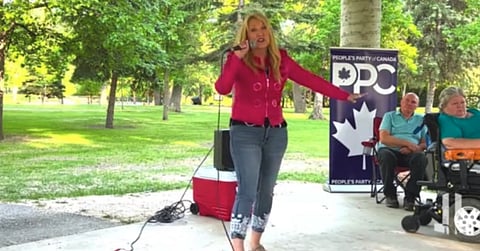 Thompson campaigns for Bernier in Mennonite Manitoba
