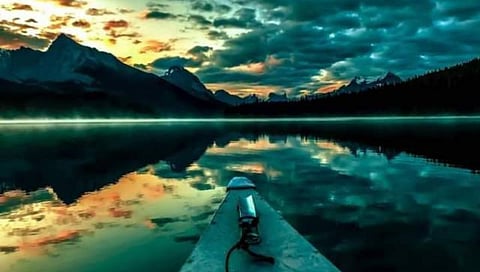 Loewen tells feds Albertans deserve to have full access to Moraine Lake