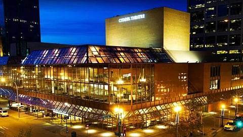 Edmonton theatre to require attendees to wear masks during Christmas show