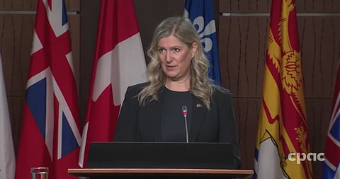 Leona Alleslev