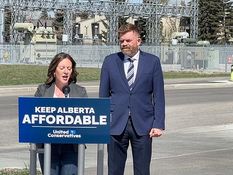 Jean says Notley 'trying to pull the wool over' Albertans eyes