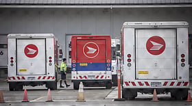 Canada Post loses $277 million in second quarter despite parcel revenue growth